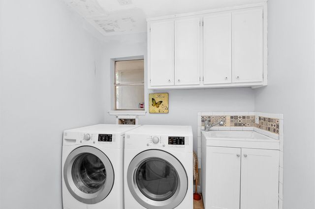 11634 Southlake Drive, Houston, TX 77077