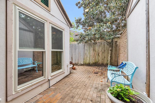 11634 Southlake Drive, Houston, TX 77077