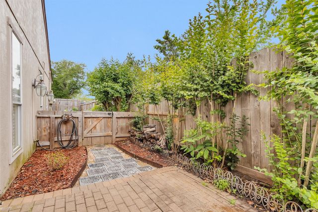 11634 Southlake Drive, Houston, TX 77077