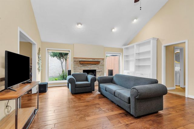 11634 Southlake Drive, Houston, TX 77077