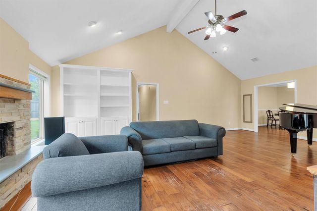 11634 Southlake Drive, Houston, TX 77077