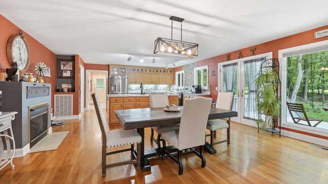 203 Woodson Dr, Tullahoma, TN 37388