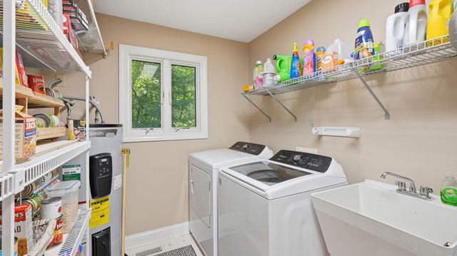203 Woodson Dr, Tullahoma, TN 37388