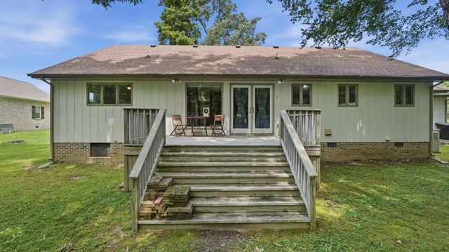 203 Woodson Dr, Tullahoma, TN 37388