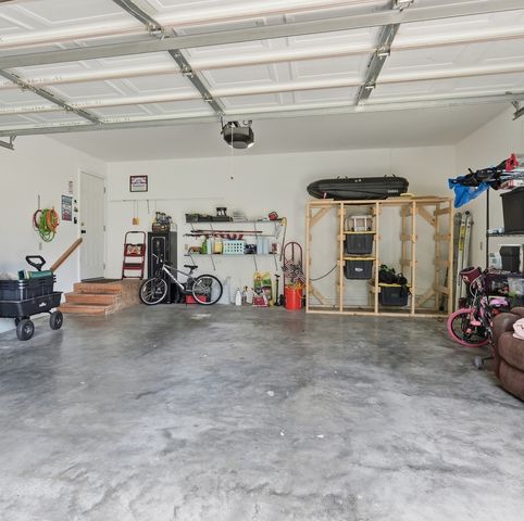 203 Woodson Dr, Tullahoma, TN 37388