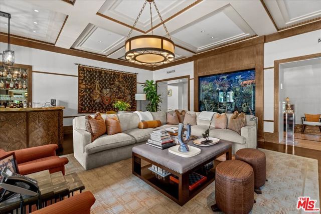 804 N Elm Drive, Beverly Hills, CA 90210