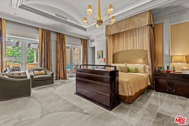 804 N Elm Drive, Beverly Hills, CA 90210