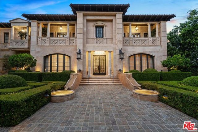 804 N Elm Drive, Beverly Hills, CA 90210