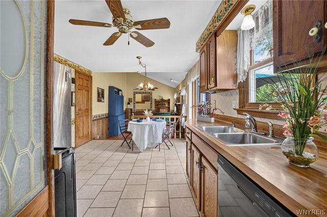 1295 Nash Road, North Tonawanda, NY 14120