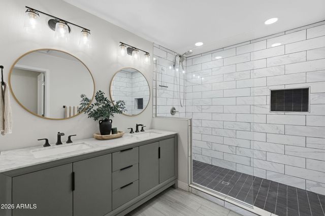 8601 E WINDSOR Avenue E, Scottsdale, AZ 85257