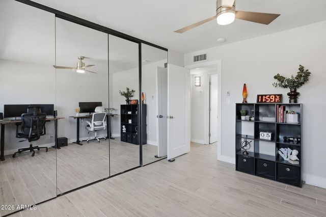 8601 E WINDSOR Avenue E, Scottsdale, AZ 85257