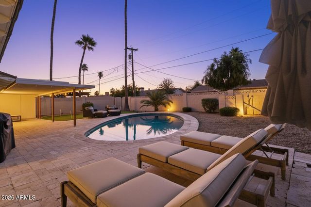 8601 E WINDSOR Avenue E, Scottsdale, AZ 85257