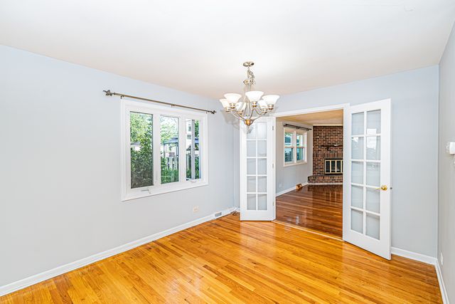 1767 E Cree Lane, Mount Prospect, IL 60056