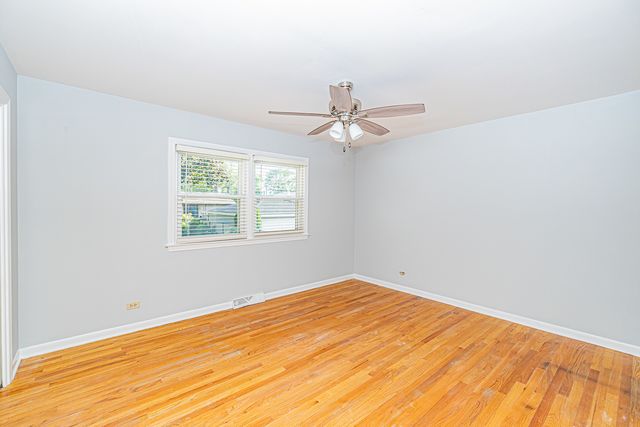 1767 E Cree Lane, Mount Prospect, IL 60056