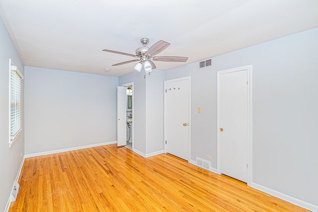 1767 E Cree Lane, Mount Prospect, IL 60056