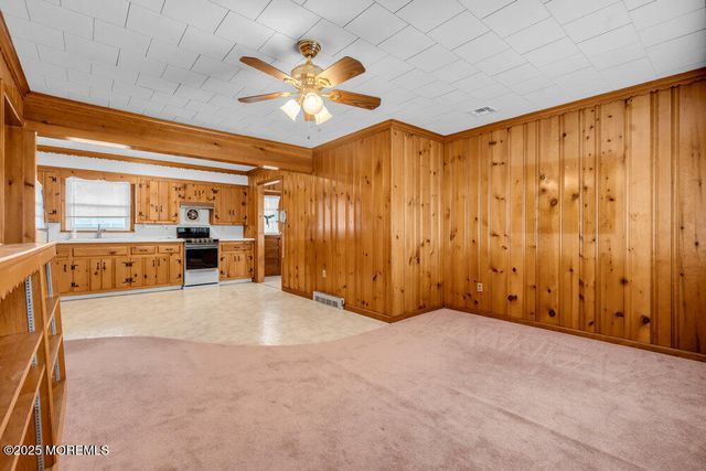 32 Peterson Lane, Lavallette, NJ 08735