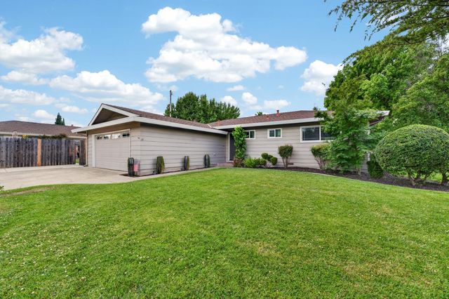 8402 Seeno Ave, Granite Bay, CA 95746