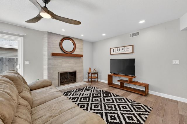 8402 Seeno Ave, Granite Bay, CA 95746