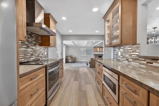 8402 Seeno Ave, Granite Bay, CA 95746