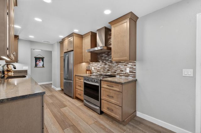 8402 Seeno Ave, Granite Bay, CA 95746