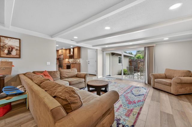 8402 Seeno Ave, Granite Bay, CA 95746