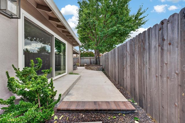 8402 Seeno Ave, Granite Bay, CA 95746