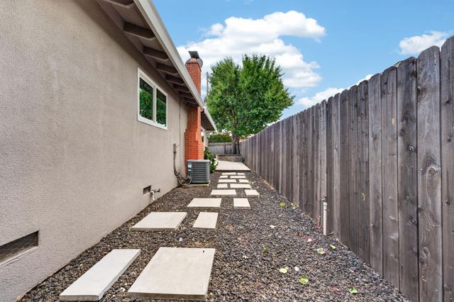 8402 Seeno Ave, Granite Bay, CA 95746