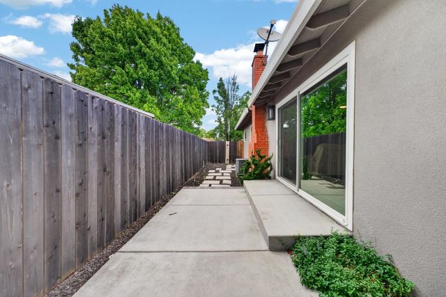 8402 Seeno Ave, Granite Bay, CA 95746