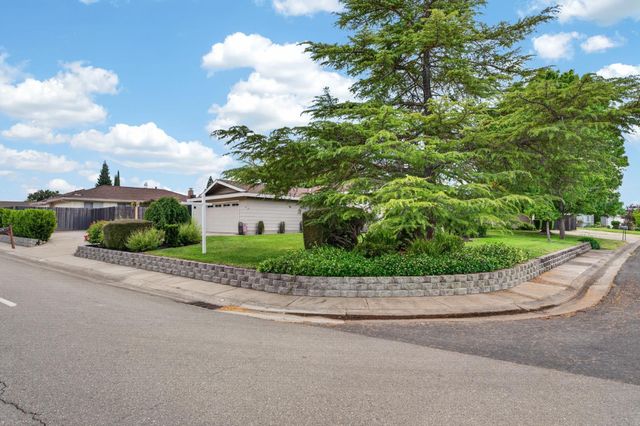 8402 Seeno Ave, Granite Bay, CA 95746