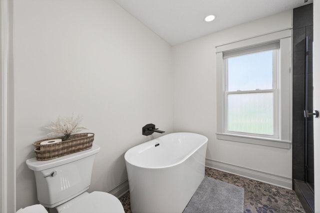 822 Laurel Street W, Stillwater, MN 55082