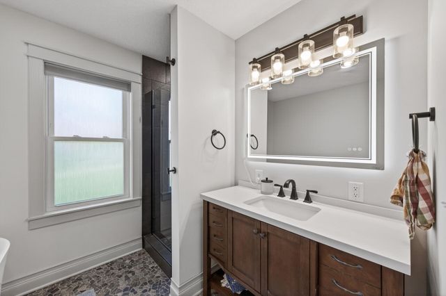 822 Laurel Street W, Stillwater, MN 55082