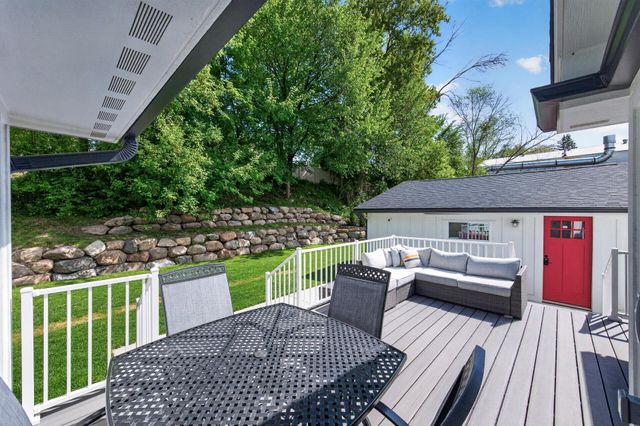 822 Laurel Street W, Stillwater, MN 55082