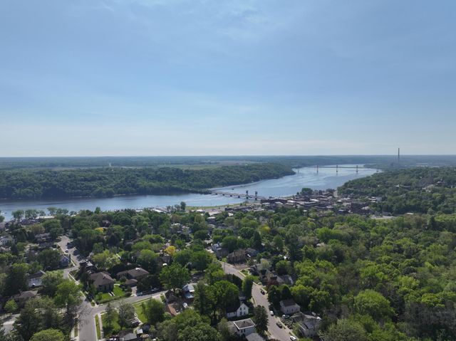 822 Laurel Street W, Stillwater, MN 55082