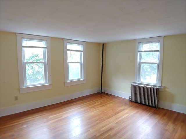 77 Hudson St 2, Marlborough, MA 01752