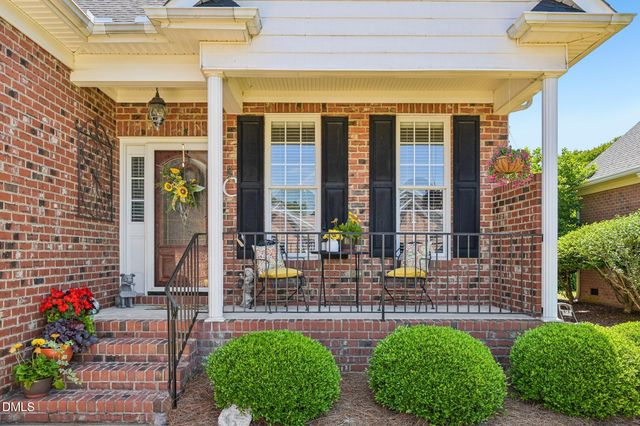 638 E Lakota Drive, Fuquay Varina, NC 27526