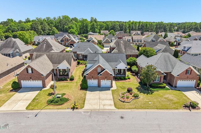 638 E Lakota Drive, Fuquay Varina, NC 27526