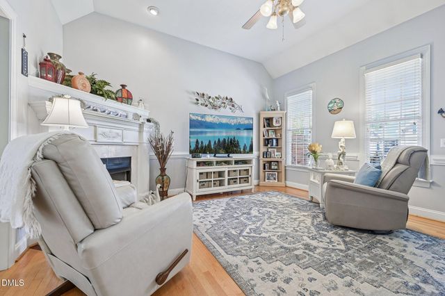 638 E Lakota Drive, Fuquay Varina, NC 27526