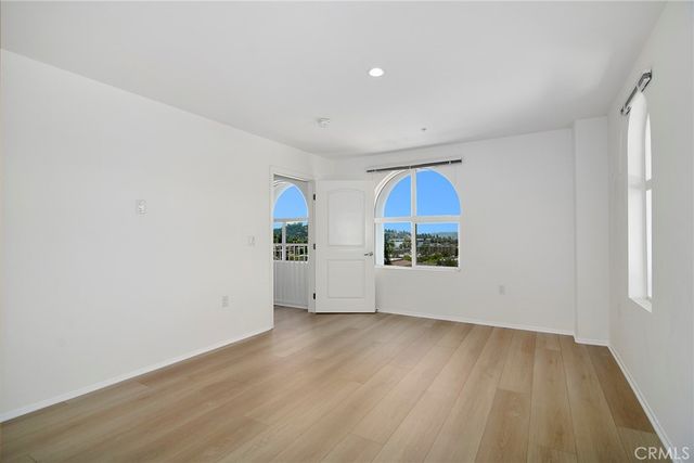 124 W Colorado 502, Glendale, CA 91204