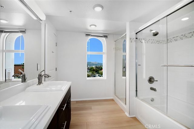 124 W Colorado 502, Glendale, CA 91204