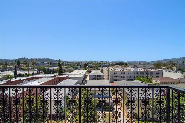 124 W Colorado 502, Glendale, CA 91204