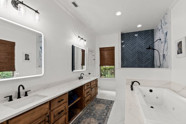 326 Hickory Circle, Trinidad, TX 75163