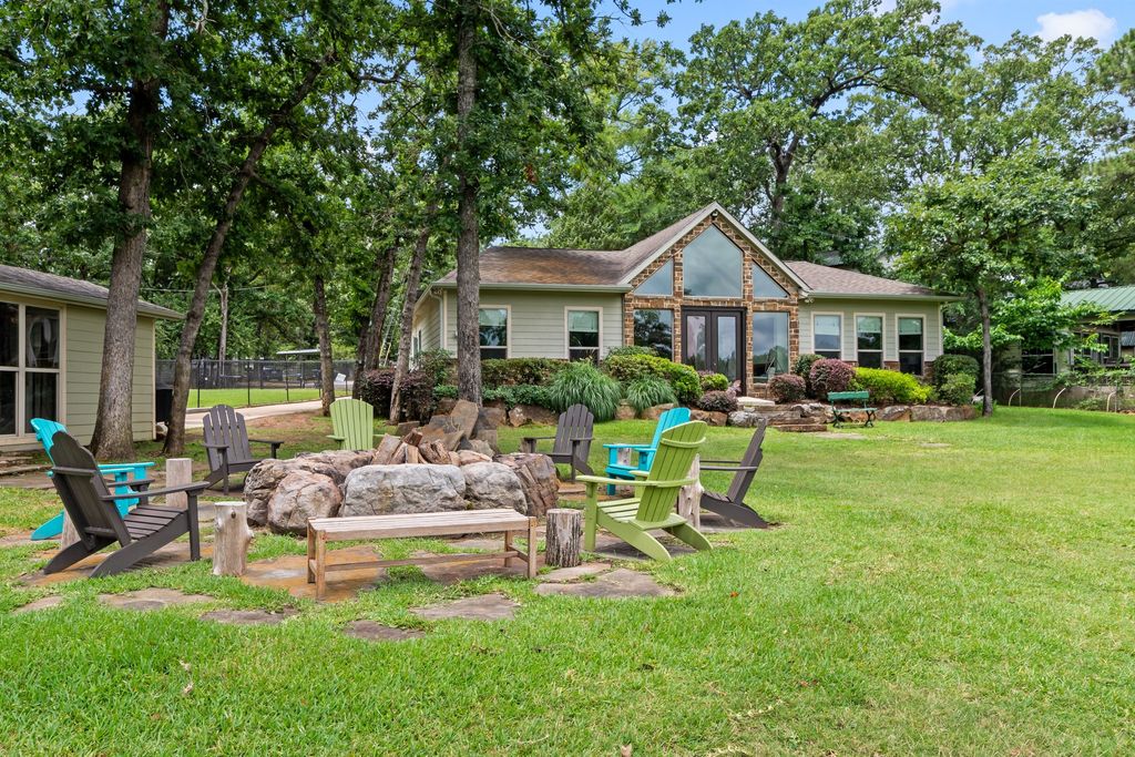326 Hickory Circle, Trinidad, TX 75163