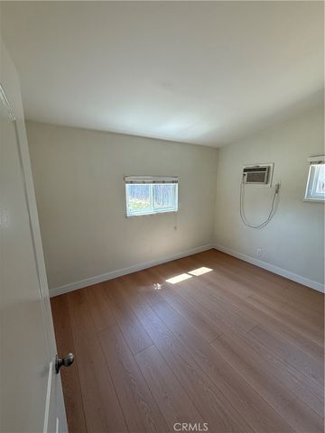 8401 Tampa, Northridge, CA 91324