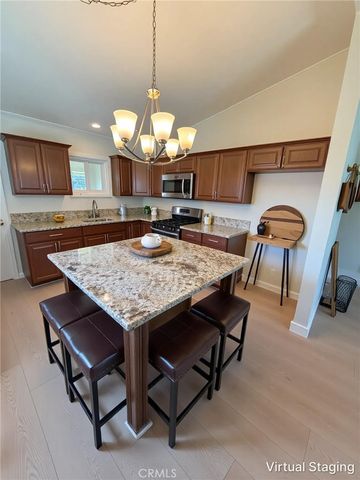 8401 Tampa, Northridge, CA 91324