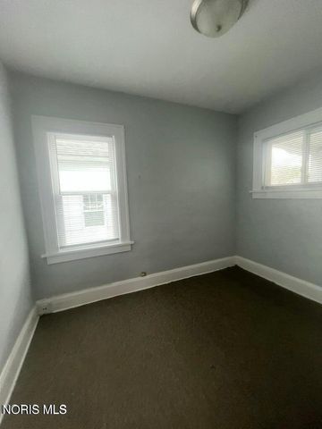 1721 Mansfield Street, Toledo, OH 43613