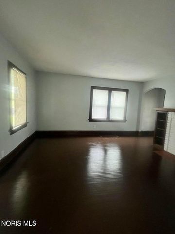 1721 Mansfield Street, Toledo, OH 43613