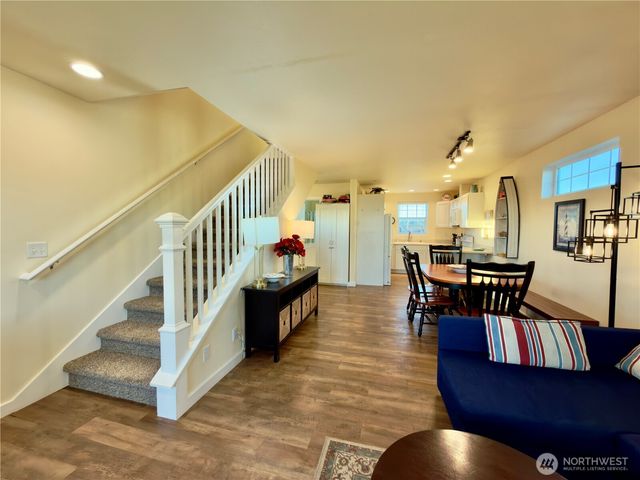 1046 Wawona Avenue SE, Ocean Shores, WA 98569