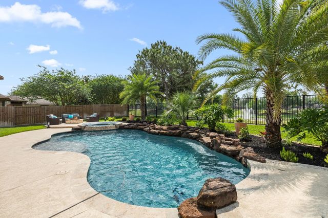 12406 Garden Field Lane, Pearland, TX 77584