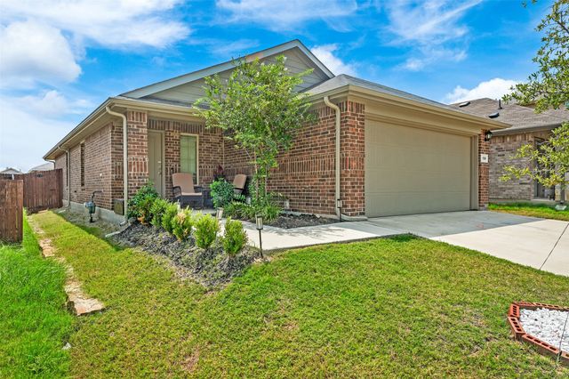 136 Greengate Drive, Boyd, TX 76023