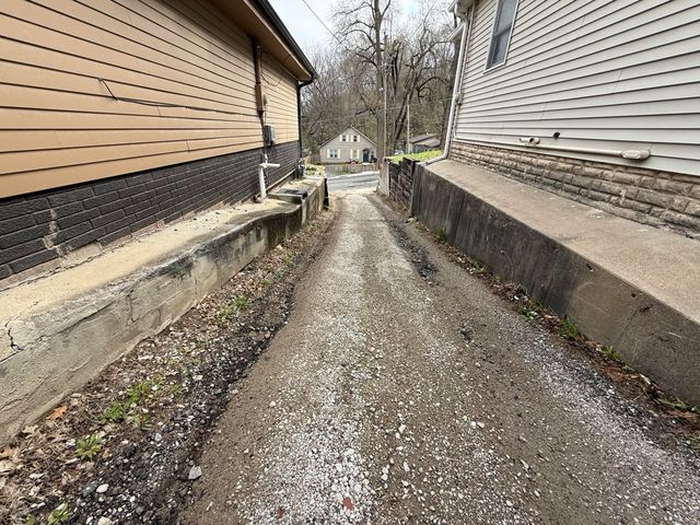 124 HUNTER AVENUE Avenue, Council Bluffs, IA 51503